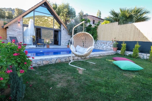 Villa Rubi, Muhafazakar Yüzme Havuzlu 2