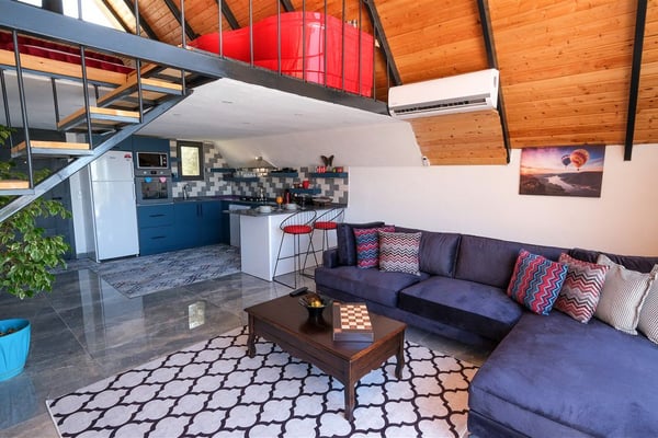 Villa Magic, Jakuzili, Doğa İçerisinde Geniş Havuzlu Villa 3