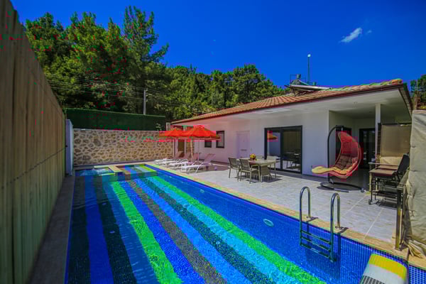 Villa Urban, Süit Yatak Odalı, Doğa İçerisinde Muhafazakar Villa 3