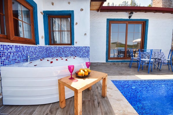 Villa Karya-2, Doğa İçerisinde, Jakuzili Lüks Villa 2