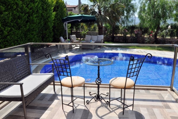 Villa Çiğdem, Markete Yakın, Geniş Havuzlu Lüks Villa 1