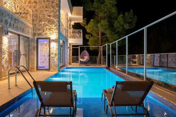 Villa Nihan-4, Kapalı Havuzlu, Deniz Manzaralı Lüks Villa 3