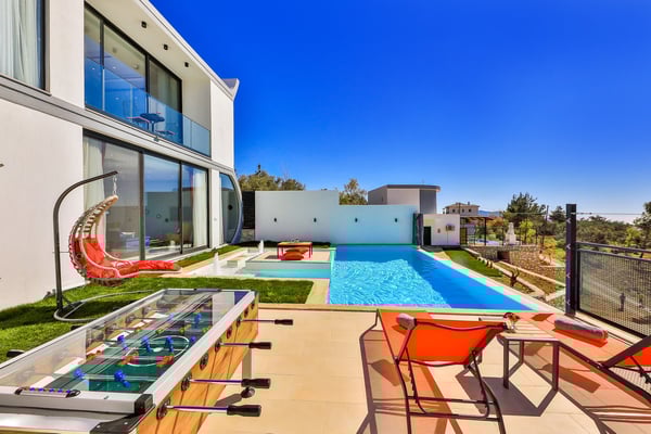 Villa Ayçil, Süit Yatak Odalı, Havuzu Korunaklı, Jakuzili Villa 1
