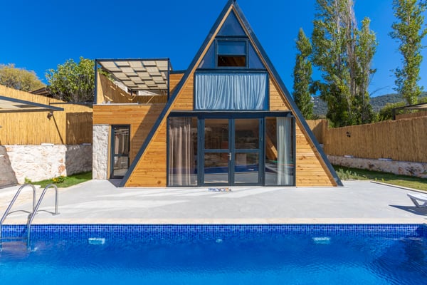 Villa Helin-1, Jakuzili, Doğa İçinde, Geniş Havuzlu Lüks Villa 3