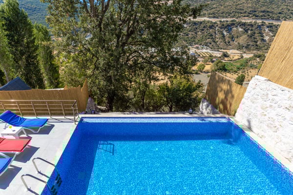 Villa Helin-2, Korunaklı Havuzlu, Doğa İçerisinde Lüks Villa 3