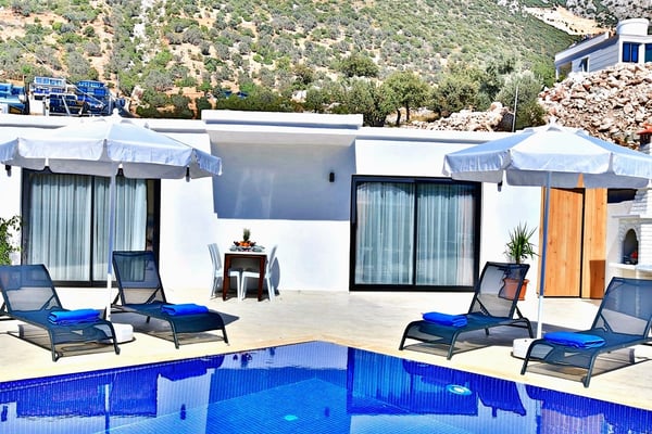 Villa Erna, Merkrezi Konumda, Jakuzili, Lüks Korunaklı Villa 2