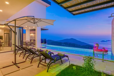 Villa Alagül-2, Denize Yakın, Manzaralı, Geniş Havuzlu 3