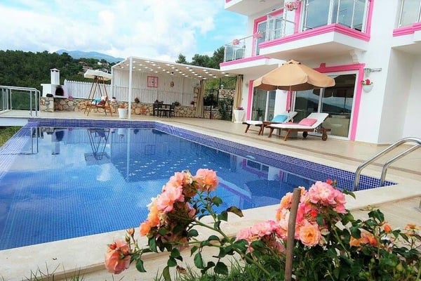 Villa Minta, Korunaklı Yüzme Havuzlu, Hamamlı, Jakuzili Villa 1