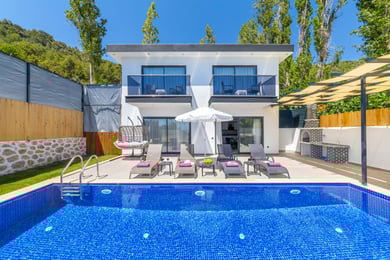 Villa Özgül-2, Korunaklı Havuzlu, Manzaralı Muhteşem Villa 2