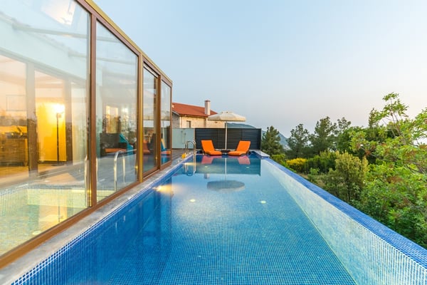 Villa Kalp, Isıtmalı Havuzlu, Süit Odalı, Manzaralı Lüks Villa 2
