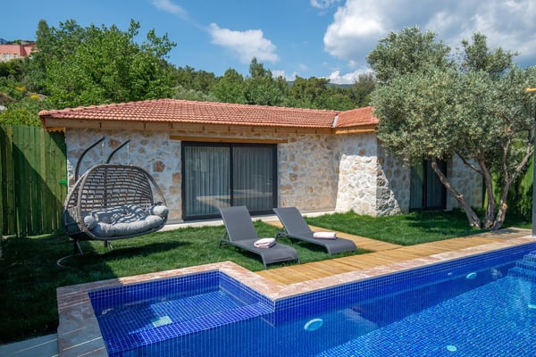 Villa Hayli-2, Kalkan Bölgesinde, Muhafazakar Villa ve 1 Odalı 2