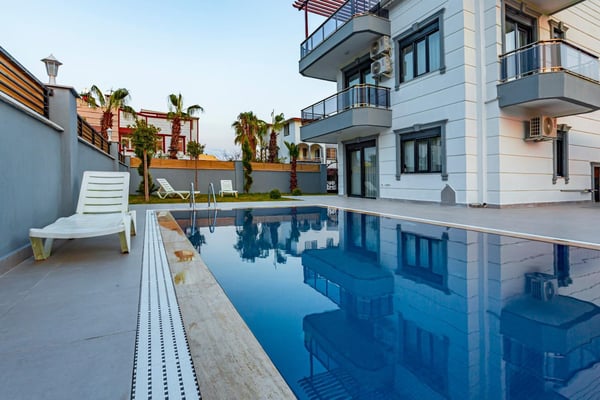 Villa Dem-3, Belek Bölesinde, 4 Odalı, Jakuzili 2