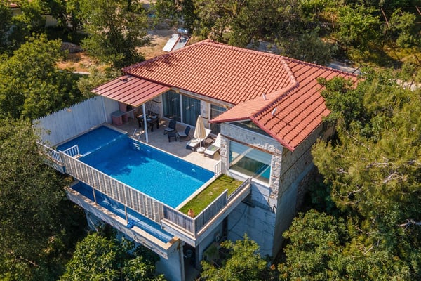 Villa Hayli, Isıtmalı Kapalı Havuz, Muhafazakar Villa ve 1 Odalı 1