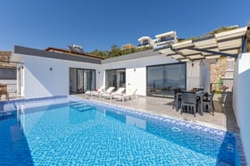 Villa Berya, Korunaklı Yüzme Havuzlu, Doğa İçerisinde Villa 3
