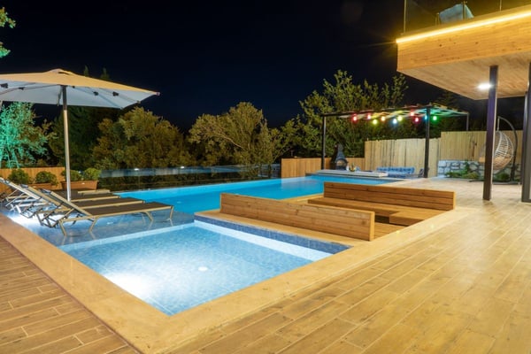 Villa Poyraz-4, Doğa İçerisinde, Süit Yatak Odalı Villa 1