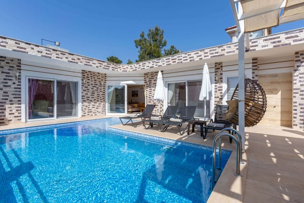 Villa Likya-5, Korunaklı Yüzme Havuzlu, Jakuzili Eşsiz Villa 3