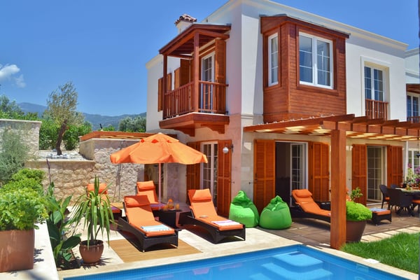 Villa Kalunta, Geniş Havuzlu, Sinema Odalı Lüks Villa 2