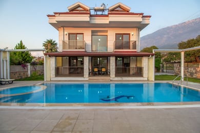 Villa Lavinya-1, Fethiye Bölgesinde, Merkezi konumda ve 4 Odalı 1