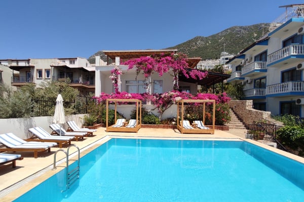 Villa İris, Deniz Manzaralı, Merkezi Konumda, Denize Yakın Villa 2