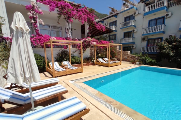 Villa İris, Deniz Manzaralı, Merkezi Konumda, Denize Yakın Villa 1
