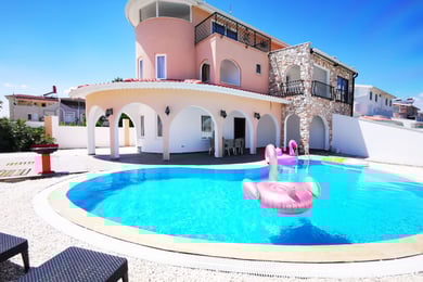 Villa Alev-3 Suit, Site İçinde, Restoran ve Markete Yakın Villa 1