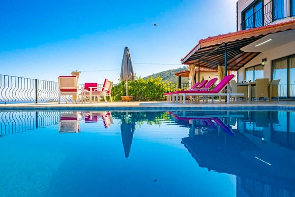 Villa İpek, Korunaklı Havuzlu, Jakuzili, Denize Yakın Villa 2