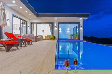 Villa Barni, Deniz Manzaralı, Jakuzili Muhafazakar Villa 3