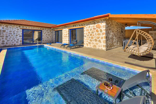 Villa Dolunay-2, 2 Odalı ve Odaları Jakuzili 3