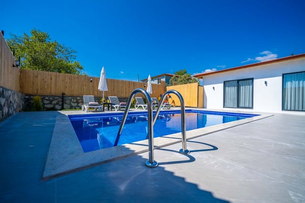 Villa Saybal, Korunaklı Havuzlu, Jakuzili Villa 1