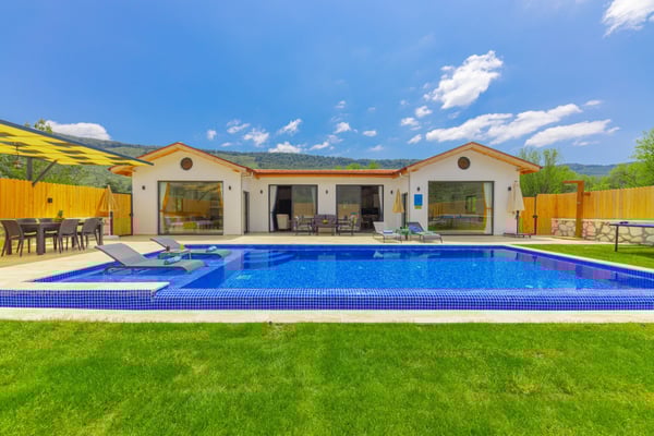 Villa Despina, İki Odalı, 5 Kişilik, Korunaklı Havuzlu, Jakuzili Villa 1