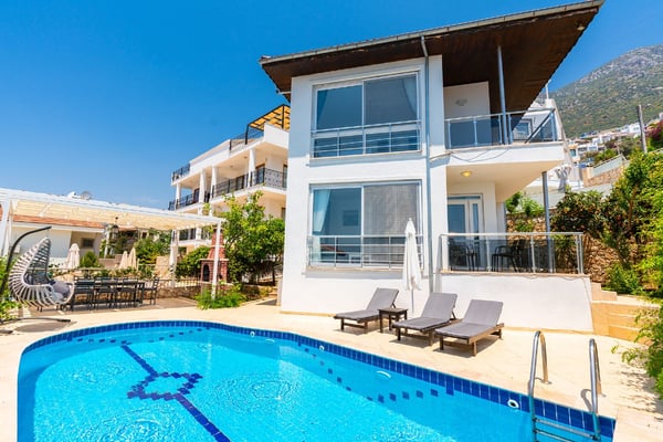 Villa Bahçe, Denize, Restorana ve Markete Yakın, Manzaralı Villa 1