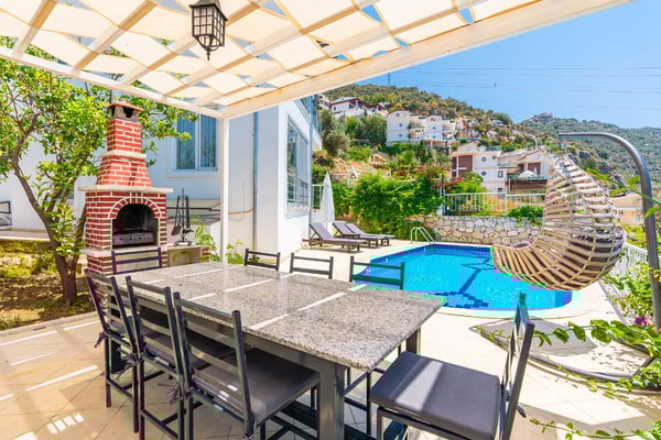 Villa Bahçe, Denize, Restorana ve Markete Yakın, Manzaralı Villa 2