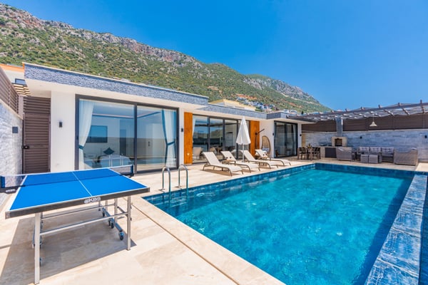 Villa Şeniz-2, Deniz Manzaralı, Saunalı, Havuzlu Lüks Villa 3