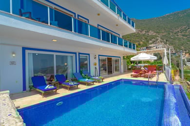 Villa Nazende, Deniz Manzaralı, Korunaklı, 10 Kişilik 2