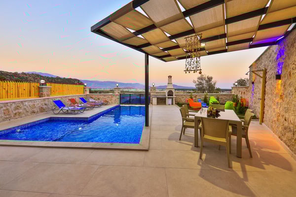 Villa Sandal-1, Çift Jakuzili, Isıtmalı Havuzlu, Hamam ve Saunalı Lüks Villa 3