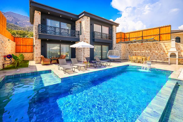 Villa Sandal-3, Çift Jakuzili, 2 Odalı ve Korunaklı 2