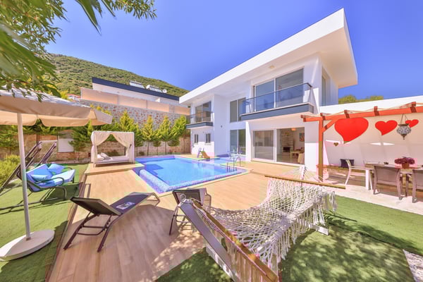 Villa Asel-3, Geniş Muhafazakar Havuzlu, Jakuzili Lüks Villa 2