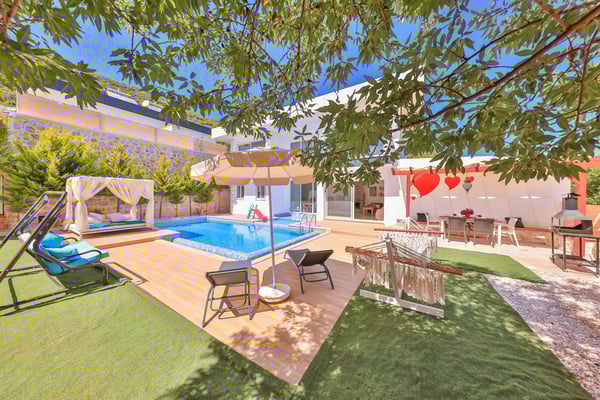 Villa Asel-3, Geniş Muhafazakar Havuzlu, Jakuzili Lüks Villa 1