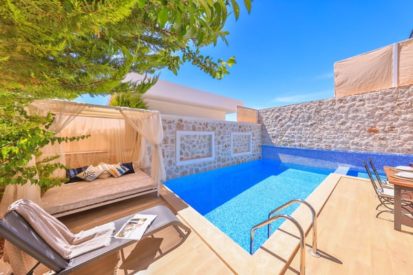 Villa Asel-2, Doğa İçerisinde, Dört Kişilik, Çocuk Havuzlu Villa 3
