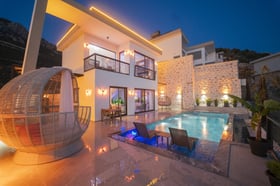 Villa Persefoni-2, Korunaklı Yüzme Havuzlu, Jeneratörlü, 2 Kişilik Villa 1