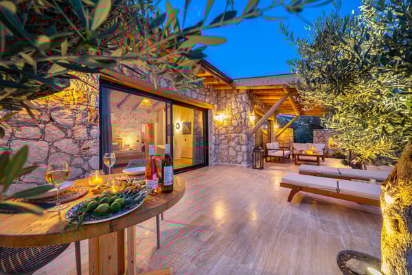 Villa Gökdeniz, Balayına Uygun, Denize Sıfır, Kendine ait Plajlı Villa 1