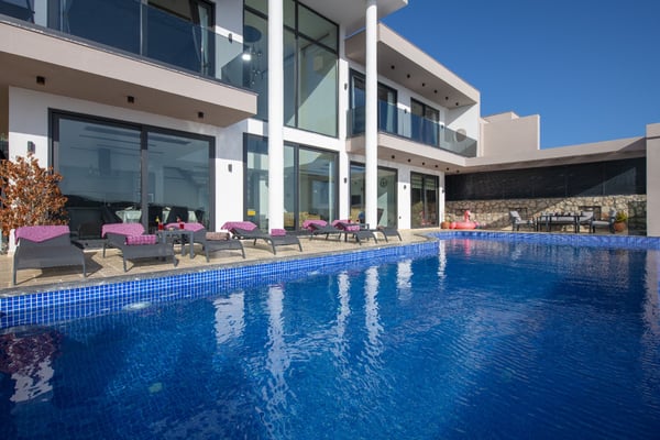 Villa Pablo, Jakuzi, Hamam, Sauna ve Çocuk Parklı, Üç Odalı Muhafazakar Villa 1