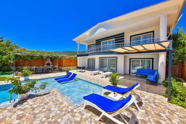 Villa Foton, Sarıbelen'de, Doğa İçerisinde Süit Odalı Villa 1
