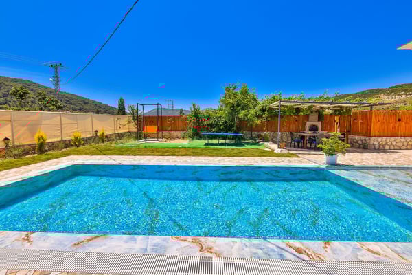 Villa Foton, Sarıbelen'de, Doğa İçerisinde Süit Odalı Villa 3