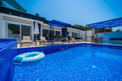 Villa Hoya, 2 Odalı, Jakuzili, Korunaklı Havuzlu 2