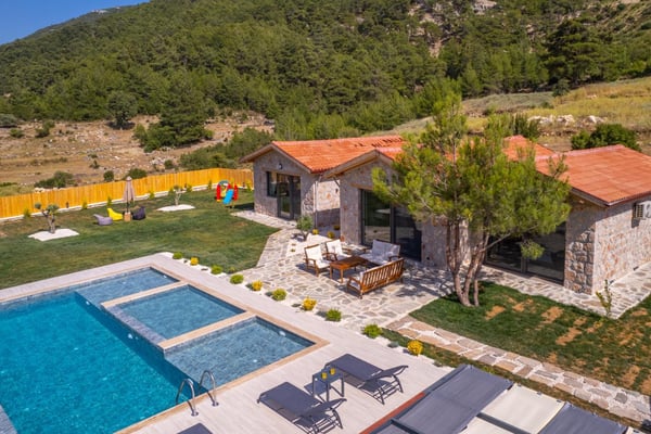 Villa Cazibe, Doğa İçerisinde, Jakuzili, Muhteşem Villa 1