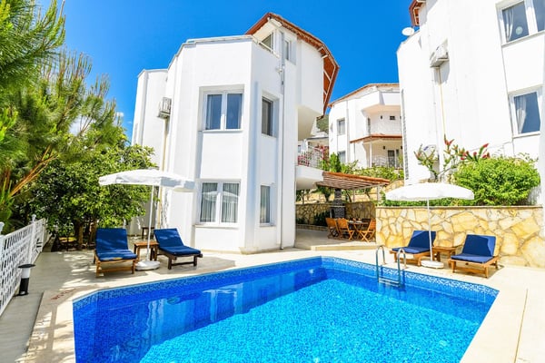 Villa Güneş-2, 3 Süit Odalı, Merkezi Konumda Villa 1