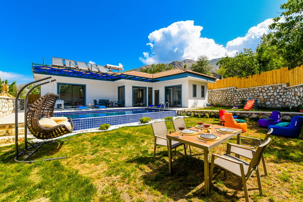 Villa Mimoza-1, Korunaklı Yüzme Havuzlu, Jakuzili Lüks Villa 2