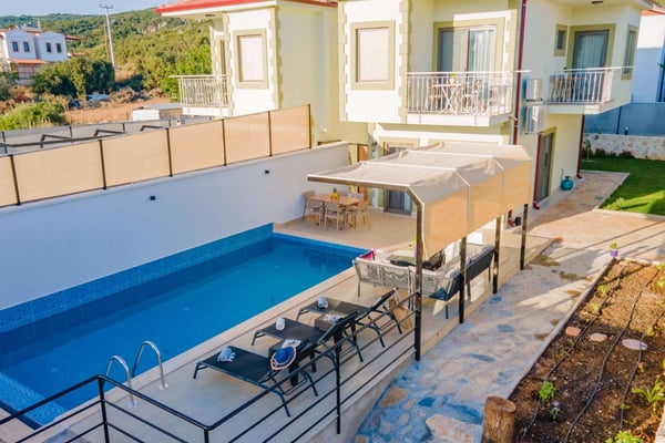 Villa Unedo-2, Korunaklı Havuzlu, Doğa İçerisinde, Jakuzili Villa 3