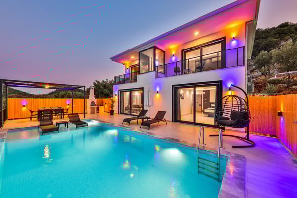 Villa Cevza , Deniz Manzaralı, Muhafazakar Yüzme Havuzlu, Doğa İçerisinde Villa 1
